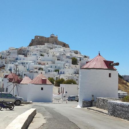 Appartamento Θέαστρον - Theastron House With Great View In Chora Pera Gyalos Esterno foto