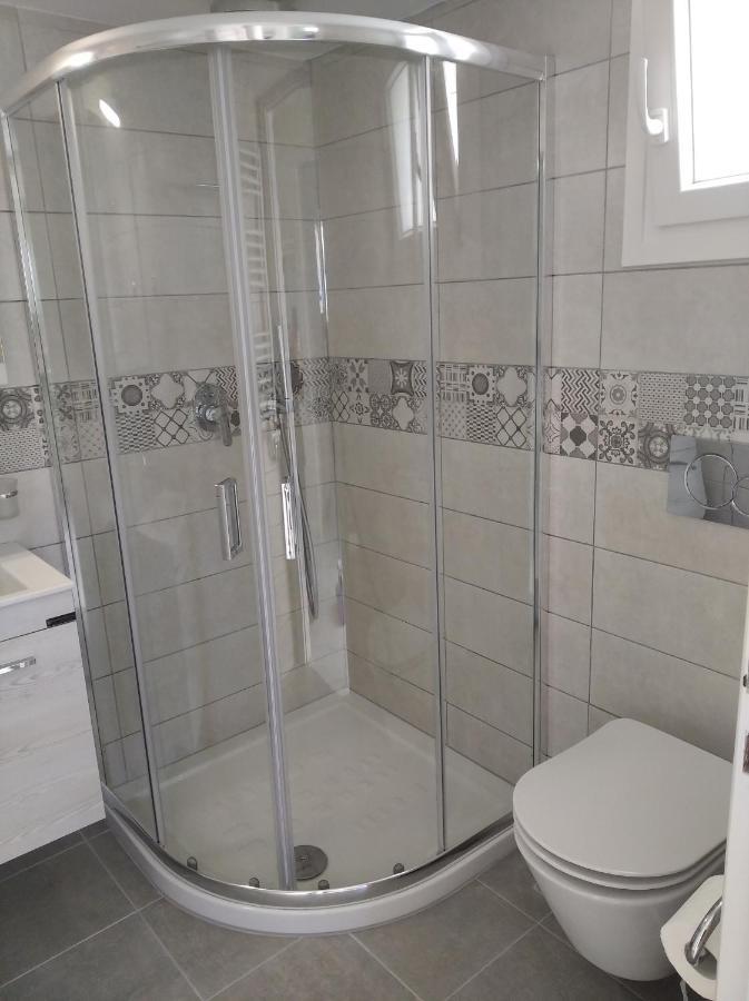 Appartamento Θέαστρον - Theastron House With Great View In Chora Pera Gyalos Esterno foto