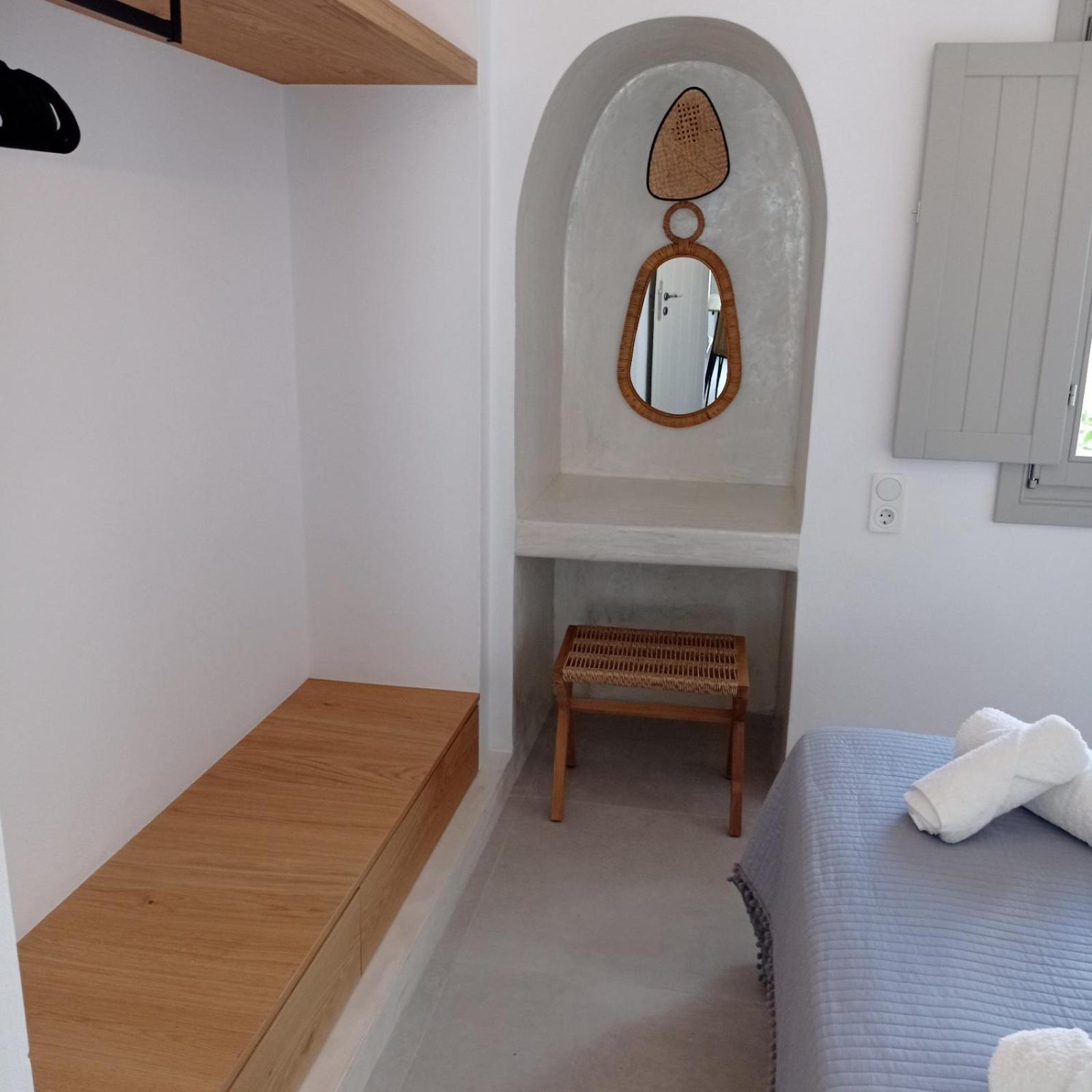 Appartamento Θέαστρον - Theastron House With Great View In Chora Pera Gyalos Esterno foto