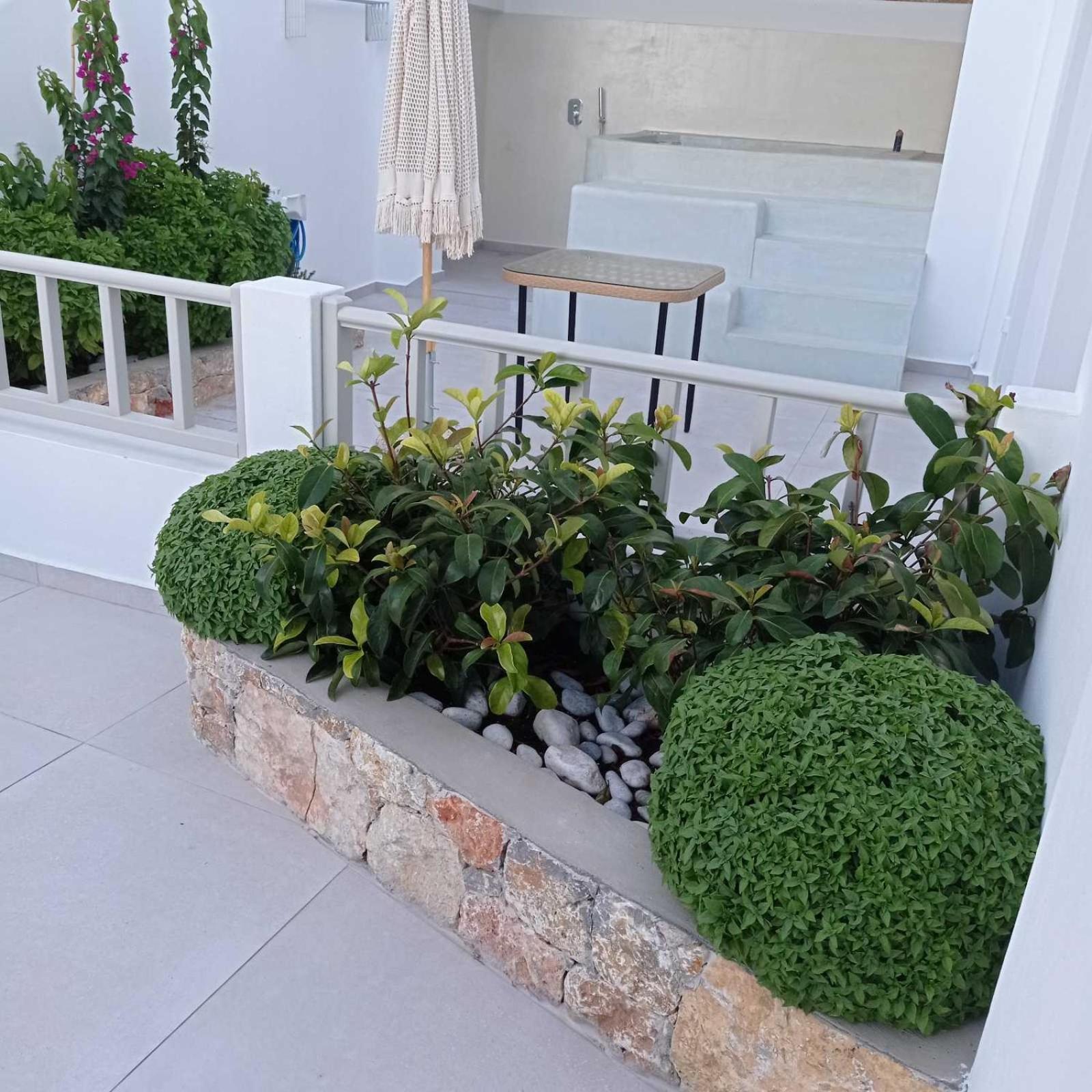 Appartamento Θέαστρον - Theastron House With Great View In Chora Pera Gyalos Esterno foto