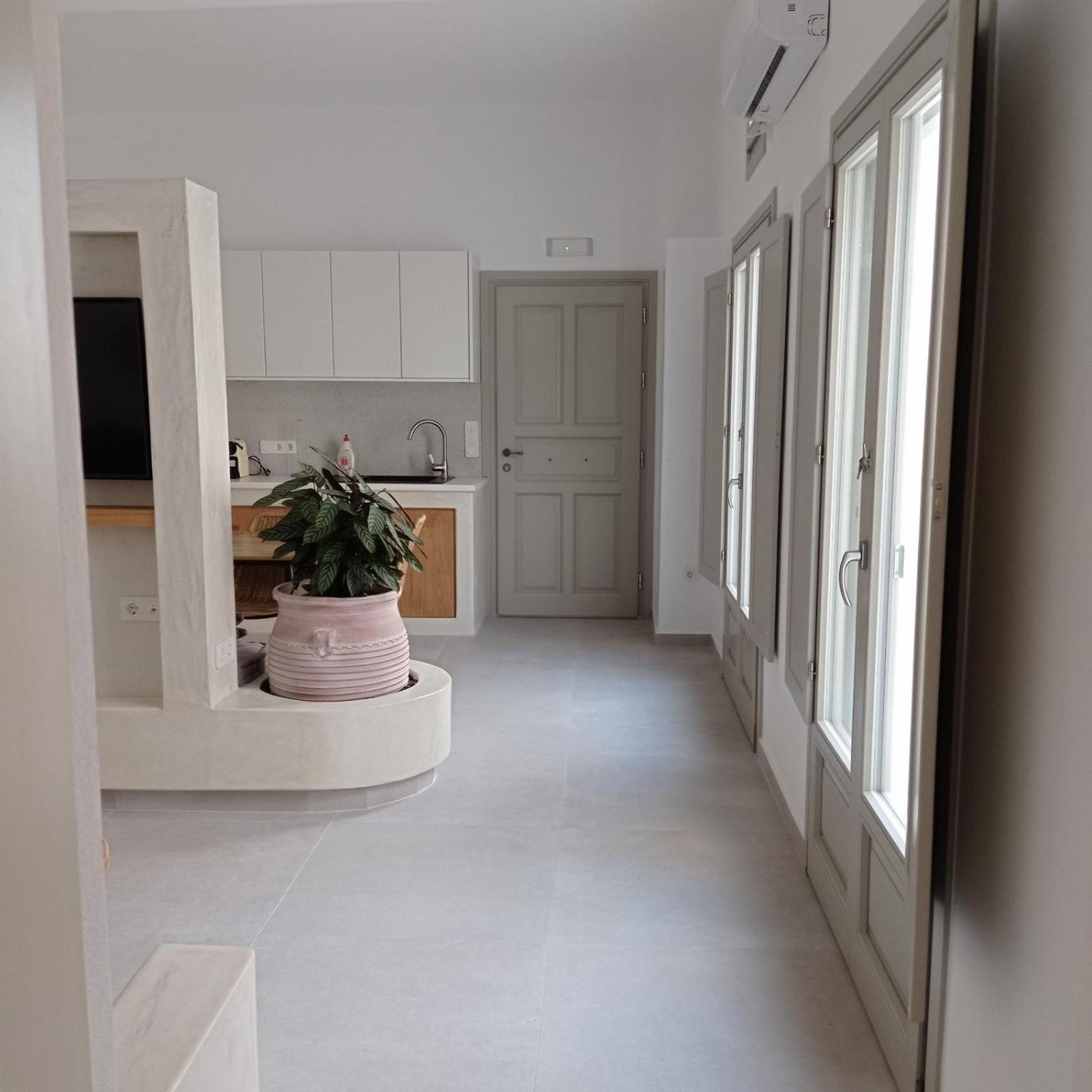 Appartamento Θέαστρον - Theastron House With Great View In Chora Pera Gyalos Esterno foto