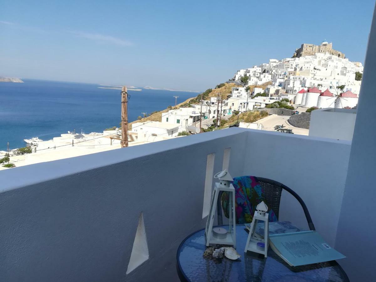 Appartamento Θέαστρον - Theastron House With Great View In Chora Pera Gyalos Esterno foto
