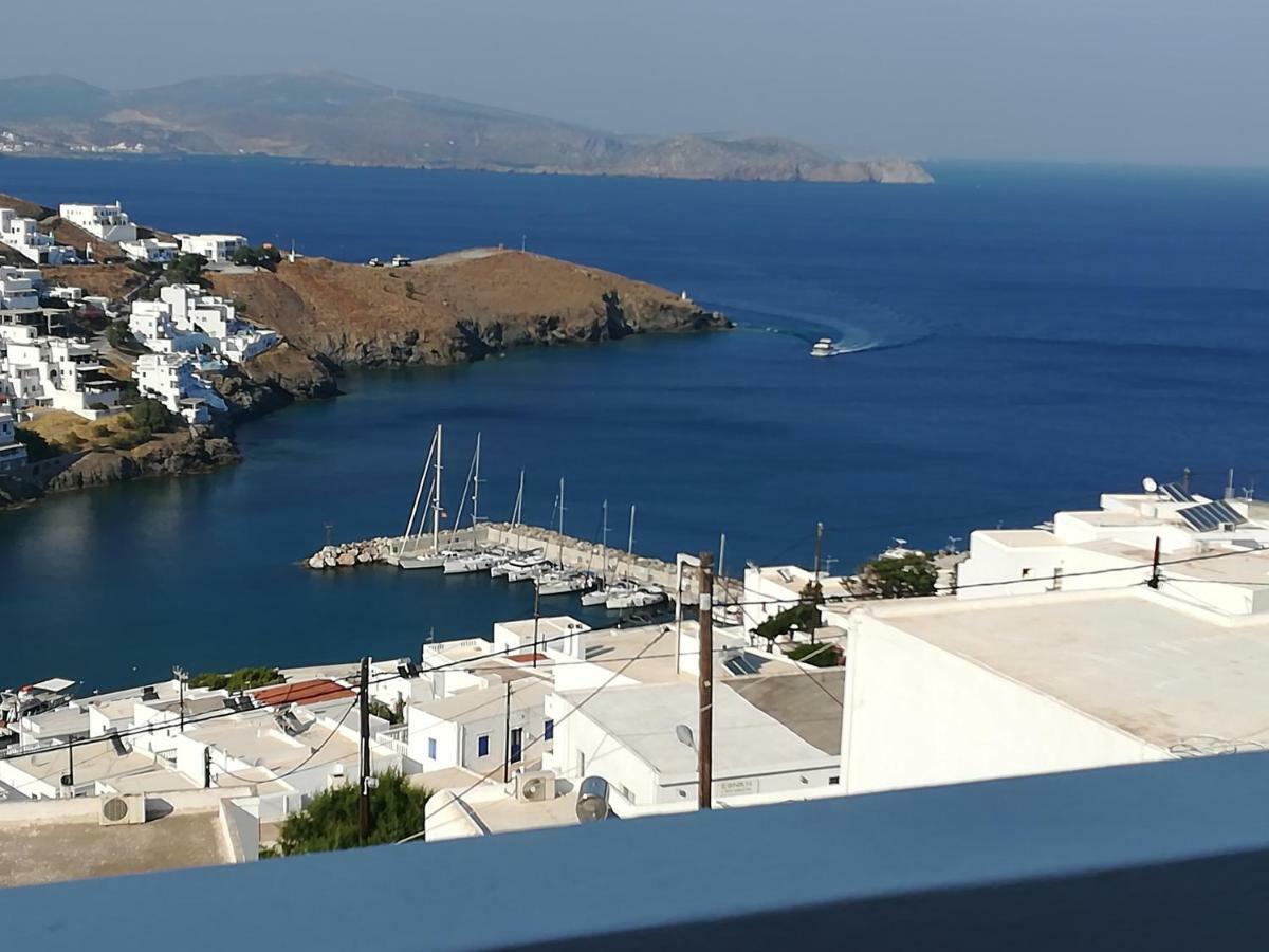 Appartamento Θέαστρον - Theastron House With Great View In Chora Pera Gyalos Esterno foto
