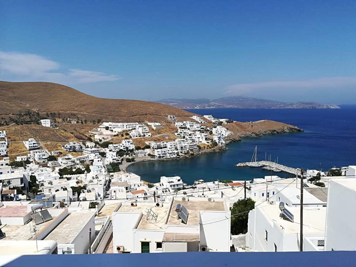 Appartamento Θέαστρον - Theastron House With Great View In Chora Pera Gyalos Esterno foto